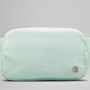 Lululemon Mint Moment Belt Bag 1L